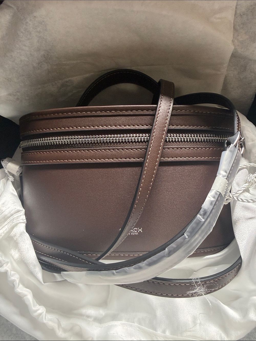 NWT Coach Trail Bag - Picture 2 of 11